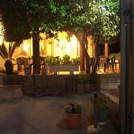 Hotel Ristorante Mosaici Piazza Armerina Exterior photo