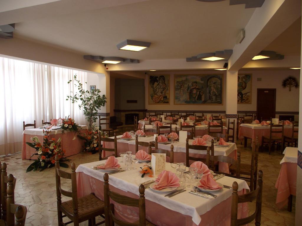 Hotel Ristorante Mosaici Piazza Armerina Exterior photo