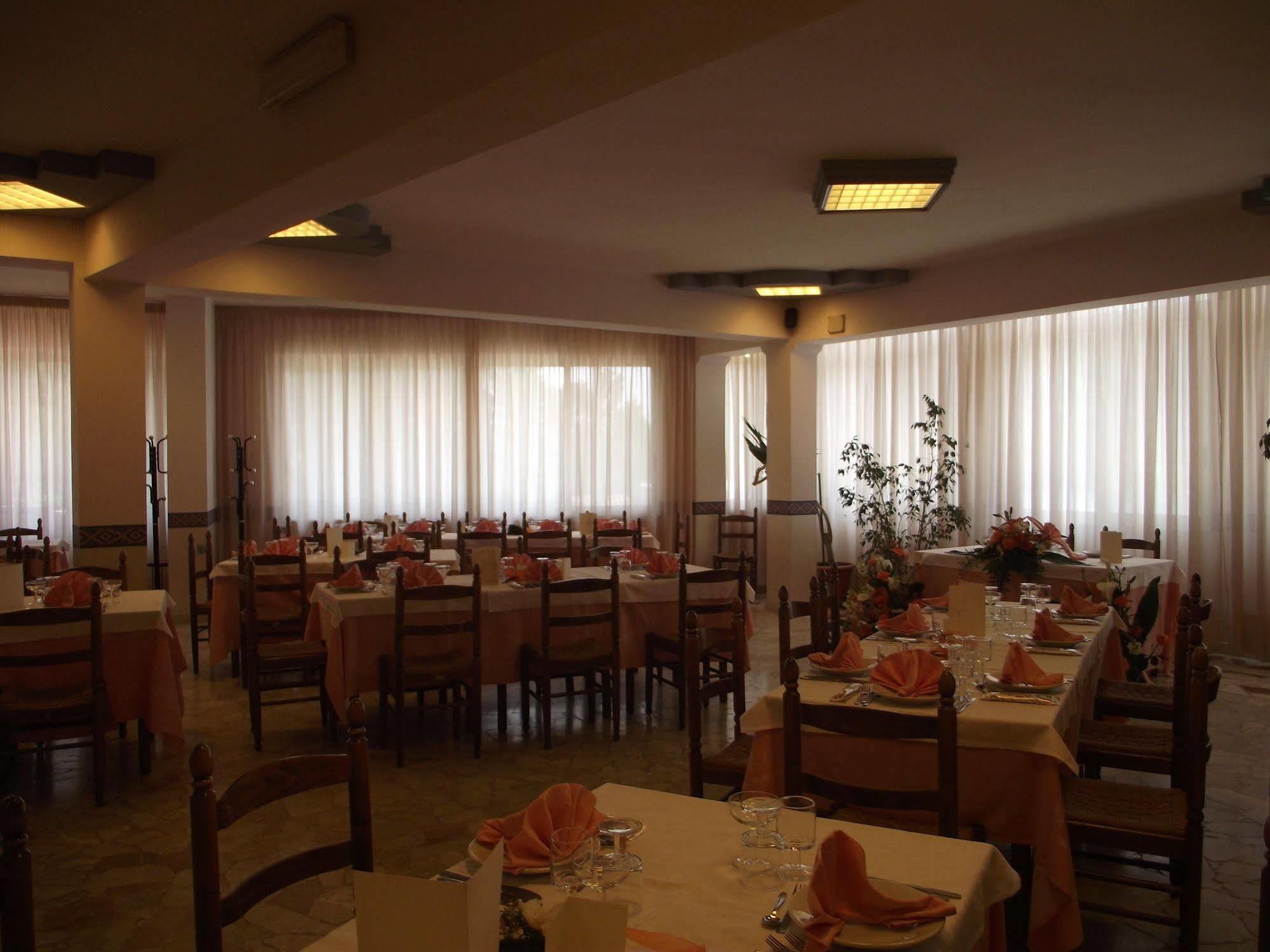 Hotel Ristorante Mosaici Piazza Armerina Exterior photo